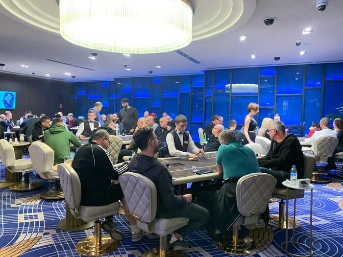 An evening in a casino atmosphere